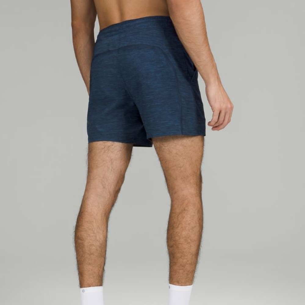 LULULEMON PACE BREAKER LINERLESS SHORT ~ SIZE SMALL - Picture 3 of 14
